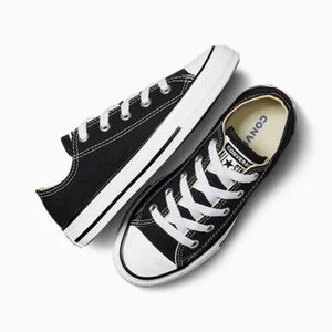 Chuck Taylor All Star Classic Black low top